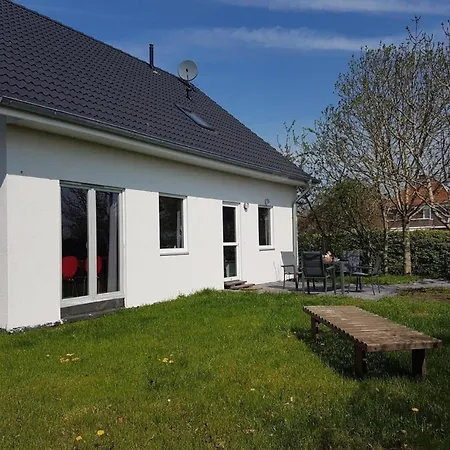 Ferienhaus In Landschaftspolder Mit Grossem Garten - B48573 * Bunde (Lower Saxony)